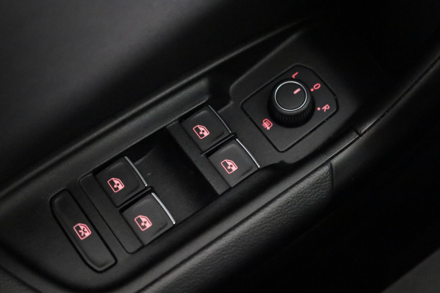 Audi A1 Sportback 30 TFSI Advanced edition 116pk Automaat | Navigatie via App | Climatronic | 17 inch Lichtmetalen velgen |