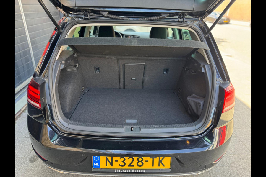 Volkswagen Golf 1.5 TSI Highline Business R