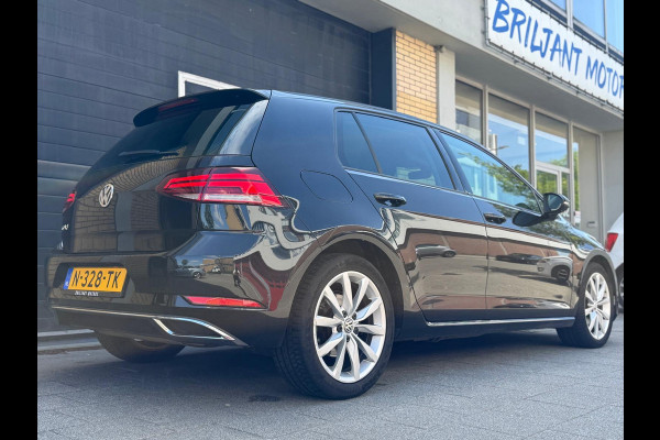 Volkswagen Golf 1.5 TSI Highline Business R