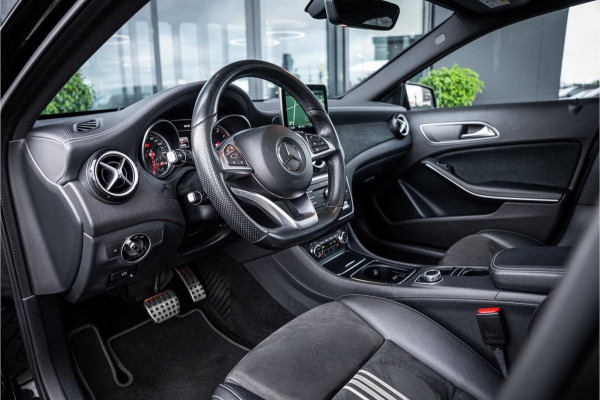 Mercedes-Benz A-Klasse A200 AMG-Line l Panorama l Keyles start l Stoel verw.