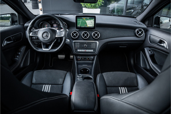 Mercedes-Benz A-Klasse A200 AMG-Line l Panorama l Keyles start l Stoel verw.