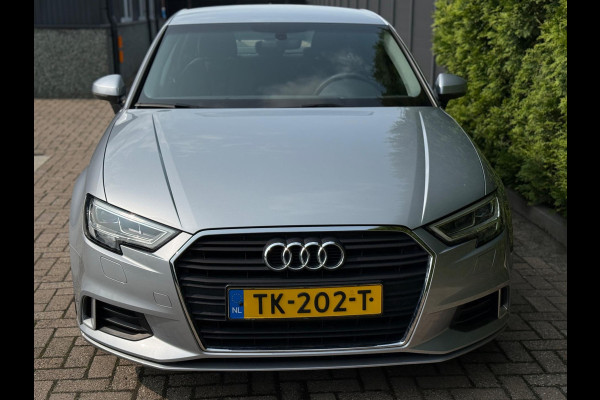 Audi A3 Limousine 30 TFSI Sport CarPlay