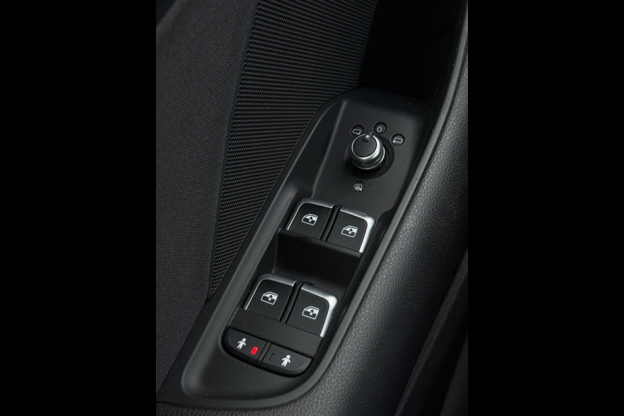 Audi A3 Limousine 30 TFSI Sport CarPlay