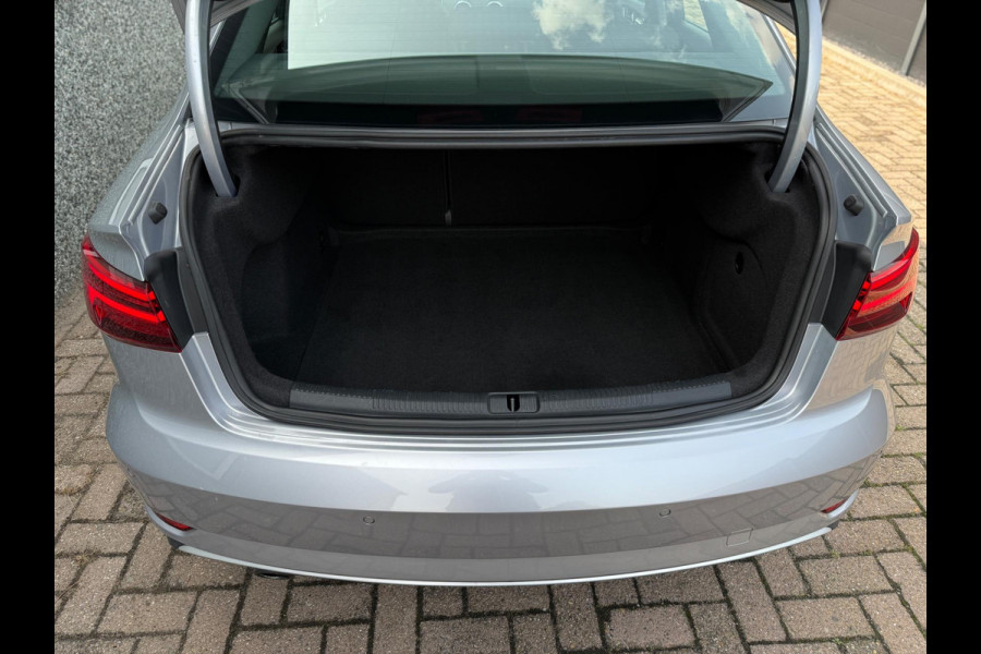 Audi A3 Limousine 30 TFSI Sport CarPlay