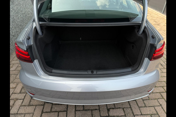 Audi A3 Limousine 30 TFSI Sport CarPlay
