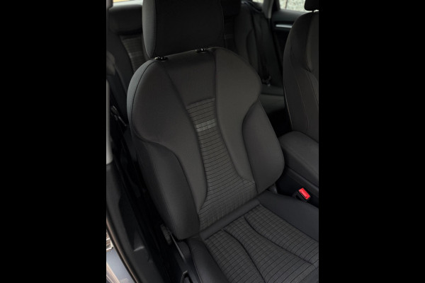 Audi A3 Limousine 30 TFSI Sport CarPlay