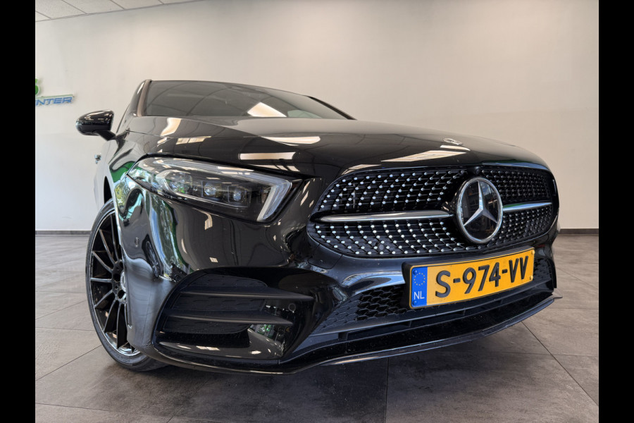 Mercedes-Benz A-Klasse 250 e AMG Line ACC PDC 360' camera Panoramadak Head-Up 24 maanden garantie mogelijk (*vraag naar de voorwaarden)