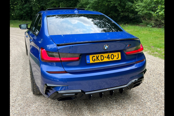 BMW 3-serie 330e High Executive | M Sport Automaat / Schuif-kanteldak / Sportstoelen / Adaptieve LED / M Adaptief onderstel