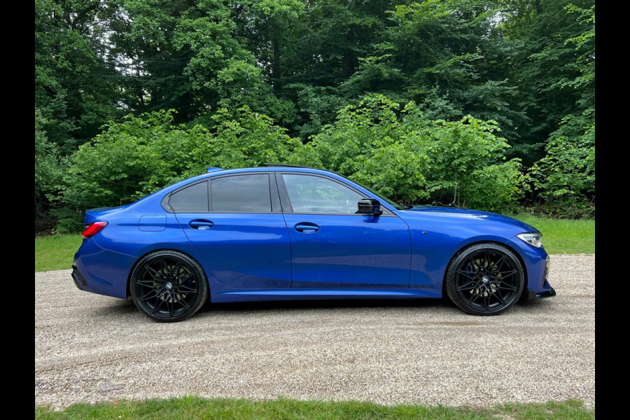 BMW 3-serie 330e High Executive | M Sport Automaat / Schuif-kanteldak / Sportstoelen / Adaptieve LED / M Adaptief onderstel