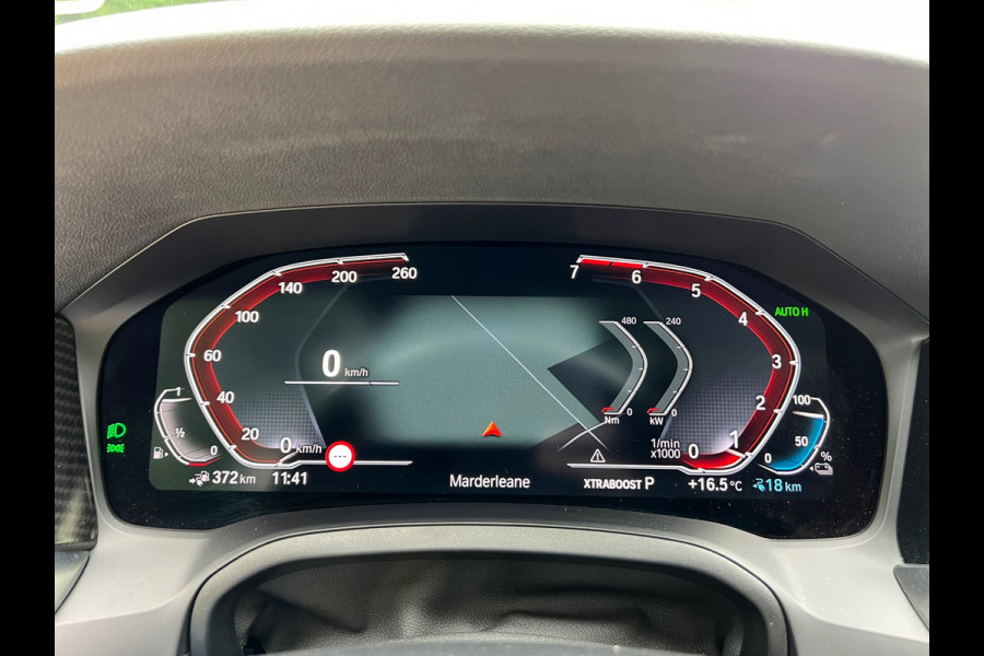 BMW 3-serie 330e High Executive | M Sport Automaat / Schuif-kanteldak / Sportstoelen / Adaptieve LED / M Adaptief onderstel