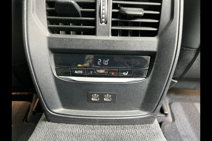 BMW 3-serie 330e High Executive | M Sport Automaat / Schuif-kanteldak / Sportstoelen / Adaptieve LED / M Adaptief onderstel