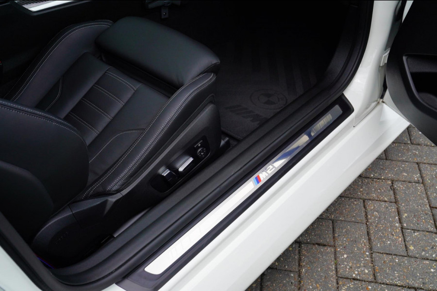 BMW 2 Serie Coupé M2 | Carbon Dak | M Aerodynamica | BTW | Headup | Stuurverwarming