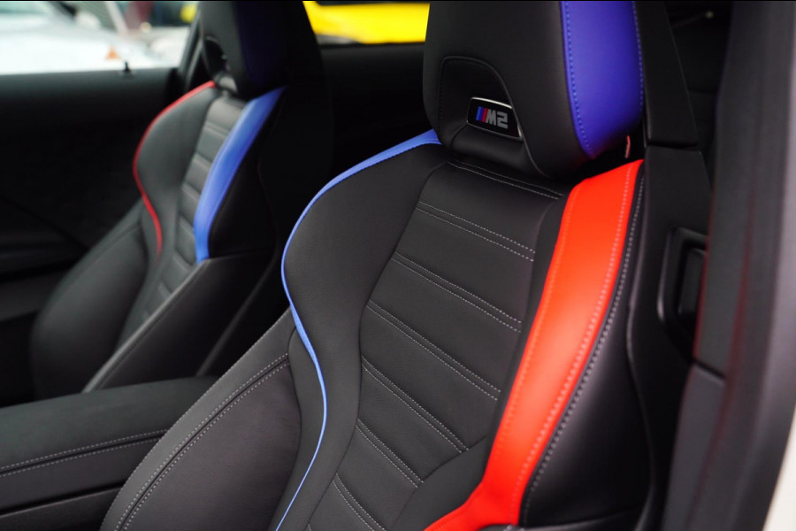 BMW 2 Serie Coupé M2 | Carbon Dak | M Aerodynamica | BTW | Headup | Stuurverwarming