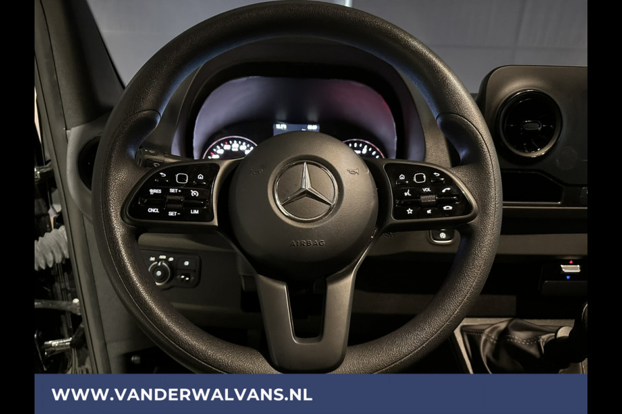 Mercedes-Benz Sprinter 317 CDI 170 pk L3H2 Euro6 # Airco | Camera | MBUX | Chauffeursstoel | Stoelverwarming | Apple carplay, Android auto, cruisecontrol, bijrijdersbank