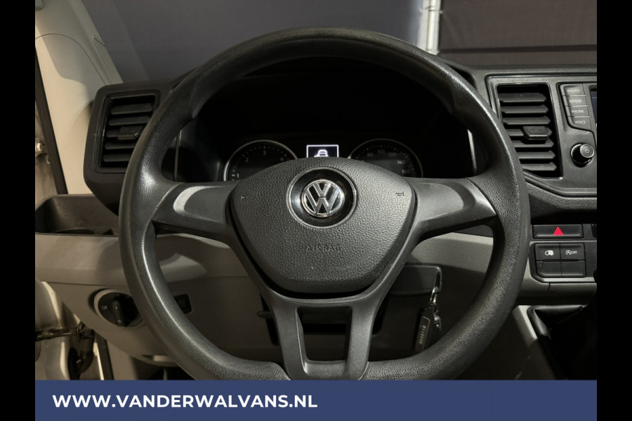 Volkswagen Crafter 2.0 TDI 140pk L3H3 L2H2 Euro6 # Airco | Camera | Apple Carplay | Android Auto Bijrijdersbank
