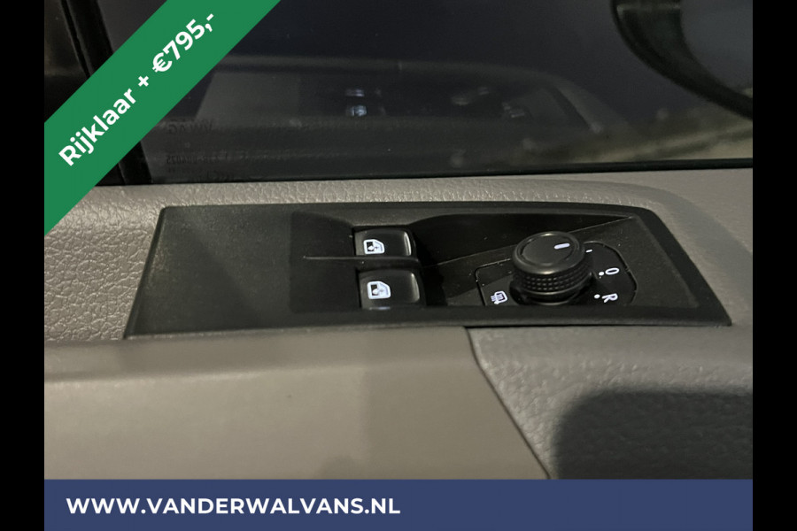Volkswagen Crafter 2.0 TDI 140 pk Automaat L4H3 L3H2 RIJKLAAR Euro6 Airco | Camera | Apple Carplay Android Auto, Chauffeursstoel, Stoelverwarming, 3000kg Trekhaak
