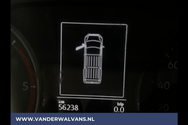 Volkswagen Crafter 2.0 TDI 140pk L3H3 L2H2 Euro6 Airco | Camera | Apple Carplay | Android Auto Parkeersensoren, Bijrijdersbank