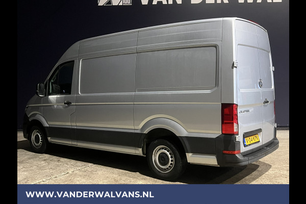 Volkswagen Crafter 2.0 TDI 140 pk L3H3 L2H2 Euro6 Airco | Navigatie | Apple Carplay | Cruisecontrol Android Auto, Bijrijdersbank, 3000kg trekvermogen, zilver