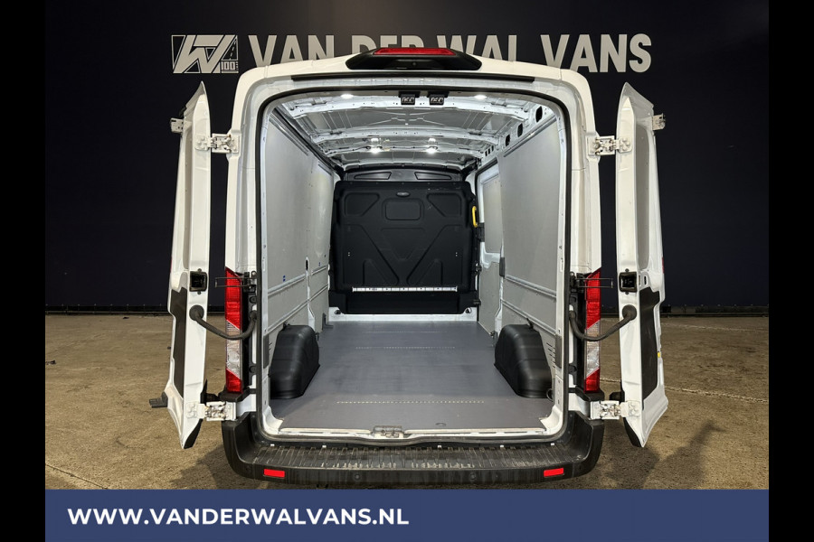 Ford Transit 2.0 TDCI 131pk L3H2 Euro6 ** Airco | Camera | Navigatie | Apple Carplay | Cruisecontrol Android Auto, Verwarmde voorruit, Stoelverwarming, Parkeersensoren, Bijrijdersbank