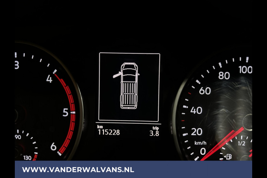 Volkswagen Crafter 2.0 TDI 140 pk L3H3 L2H2 Euro6 Airco | Navigatie | Apple Carplay | Cruisecontrol Android Auto, Bijrijdersbank, 3000kg trekvermogen, zilver