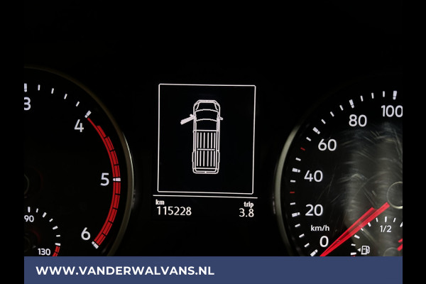 Volkswagen Crafter 2.0 TDI 140 pk L3H3 L2H2 Euro6 Airco | Navigatie | Apple Carplay | Cruisecontrol Android Auto, Bijrijdersbank, 3000kg trekvermogen, zilver
