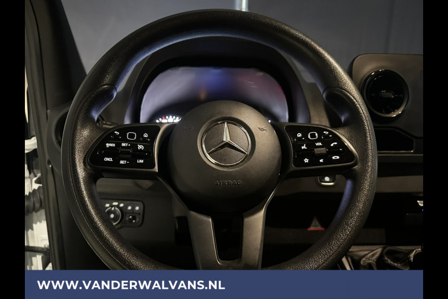 Mercedes-Benz Sprinter 315 CDI 150pk L3H2 Euro6 Airco | Navigatie | Front + Back Camera | Apple Carplay Android Auto, cruisecontrol, Chauffeursstoel, Parkeersensoren, Stoelverwarming, Bijrijdersbank