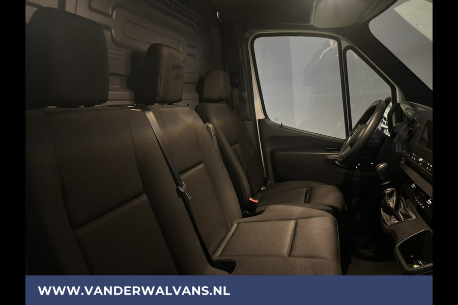 Mercedes-Benz Sprinter 315 CDI 150pk L3H2 Euro6 Airco | Navigatie | Front + Back Camera | Apple Carplay Android Auto, cruisecontrol, Chauffeursstoel, Parkeersensoren, Stoelverwarming, Bijrijdersbank