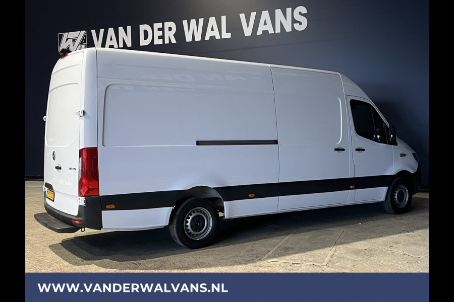 Mercedes-Benz Sprinter 315 CDI 150pk L3H2 Euro6 Airco | Navigatie | Front + Back Camera | Apple Carplay Android Auto, cruisecontrol, Chauffeursstoel, Parkeersensoren, Stoelverwarming, Bijrijdersbank