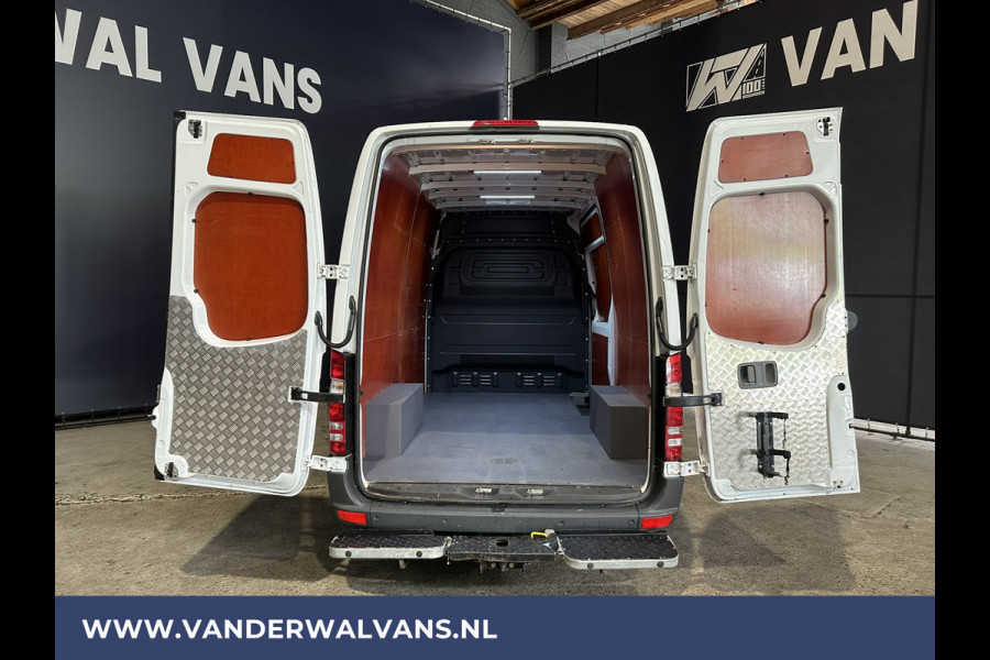 Mercedes-Benz Sprinter 316 CDI 163 pk L2H2 Euro6 # Airco | 2800kg trekhaak | Cruisecontrol | Parkeersensoren zijdeur