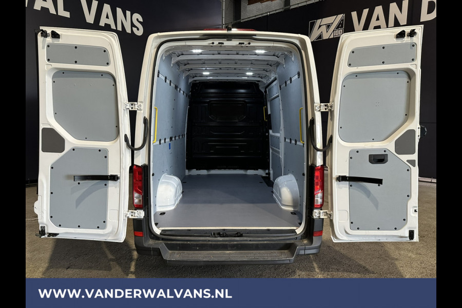 Volkswagen Crafter 2.0 TDI 141pk L3H3 L2H2 Euro6 Airco | Camera | Apple Carplay | Andoid Auto Bijrijdersbank