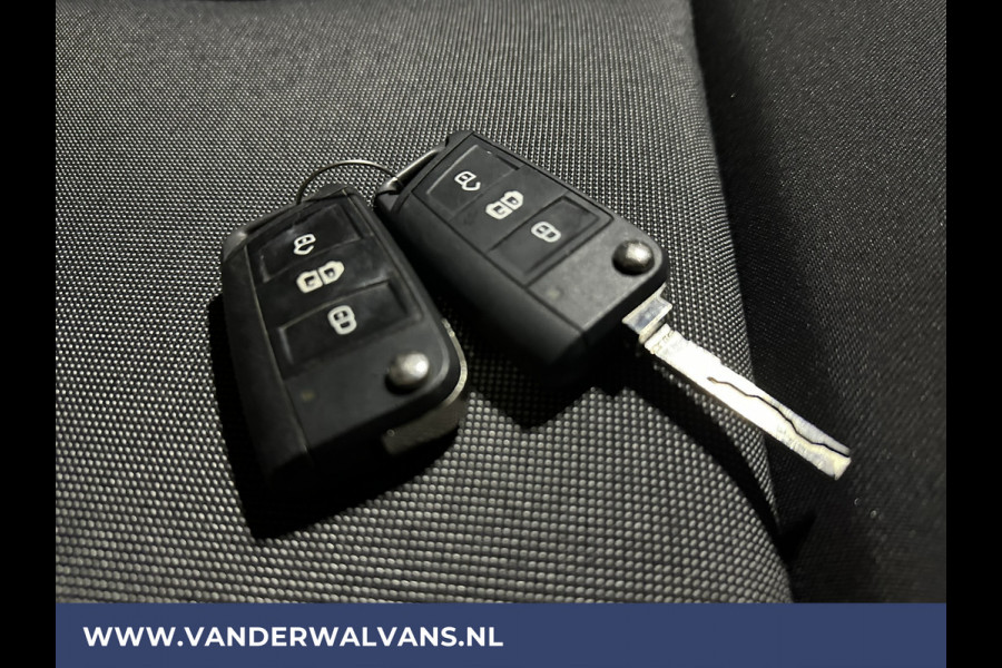 Volkswagen Crafter 2.0 TDI 141pk L3H3 L2H2 Euro6 Airco | Camera | Apple Carplay | Andoid Auto Bijrijdersbank