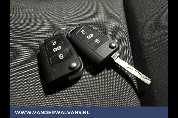 Volkswagen Crafter 2.0 TDI 141pk L3H3 L2H2 Euro6 Airco | Camera | Apple Carplay | Andoid Auto Bijrijdersbank