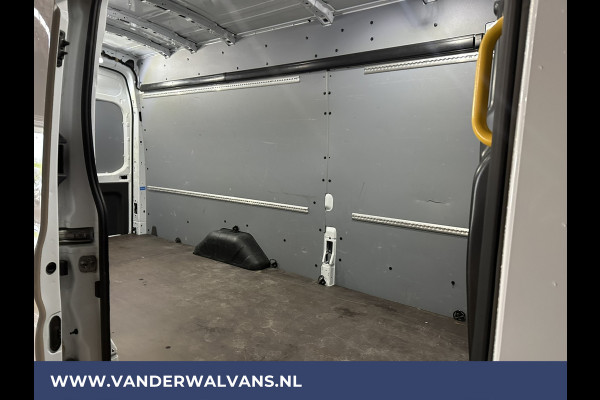 Ford Transit 2.0 TDCI 131pk L4H3 Jumbo Euro6 Airco | Camera | Navigatie | Apple Carplay | Cruisecontrol Android Auto, Stoelverwarming, Verwarmde voorruit, Parkeersensoren, Bijrijdersbank