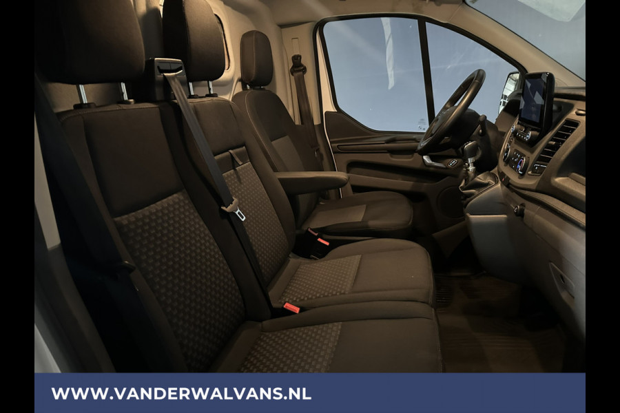 Ford Transit Custom 2.0 TDCI L2H1 Euro6 Airco | Camera | Navigatie | LED | Apple Carplay | Cruisecontrol Android Auto, Verwarmde voorruit, Parkeersensoren, Bijrijdersbank, 2670kg trekvermogen