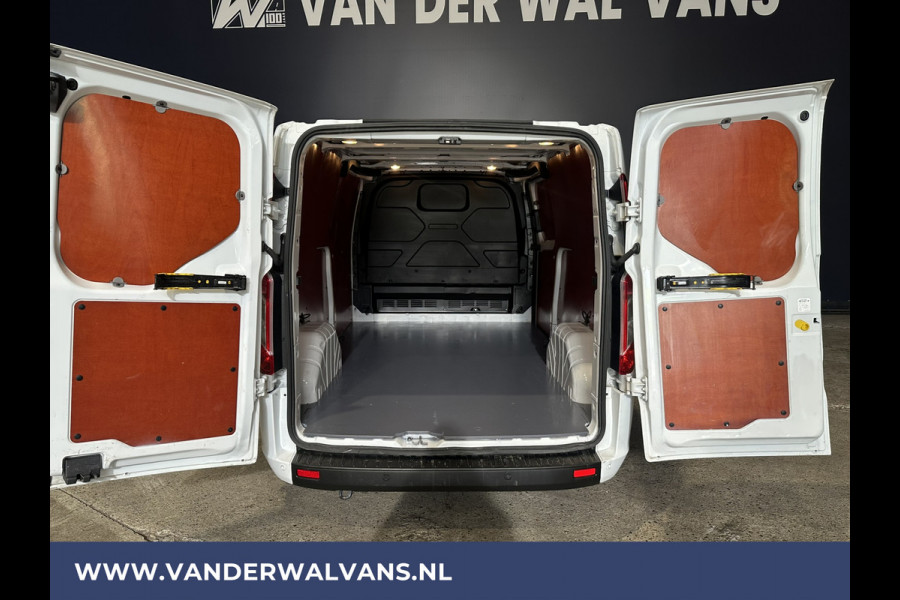 Ford Transit Custom 2.0 TDCI 130 pk L2H1 Euro6 Airco | LED | Cruisecontrol | Verwarmde voorruit | 2800kg trekvermogen Parkeersensoren, Bijrijdersbank,