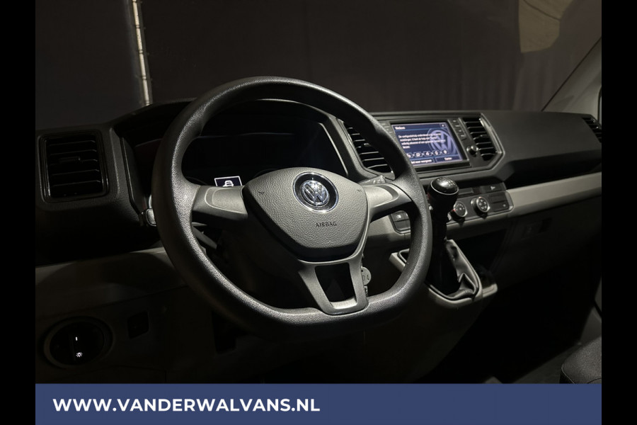 Volkswagen Crafter 2.0 TDI 140 pk L3H3 L2H2 Euro6 Airco | Navigatie | Apple Carplay | Cruisecontrol Android Auto, Bijrijdersbank, 3000kg trekvermogen, zilver