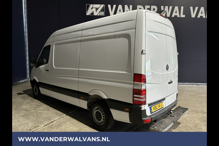 Mercedes-Benz Sprinter 316 CDI 163pk L2H2 Euro6 Airco | 2800kg trekhaak | Cruisecontrol Parkeersensoren