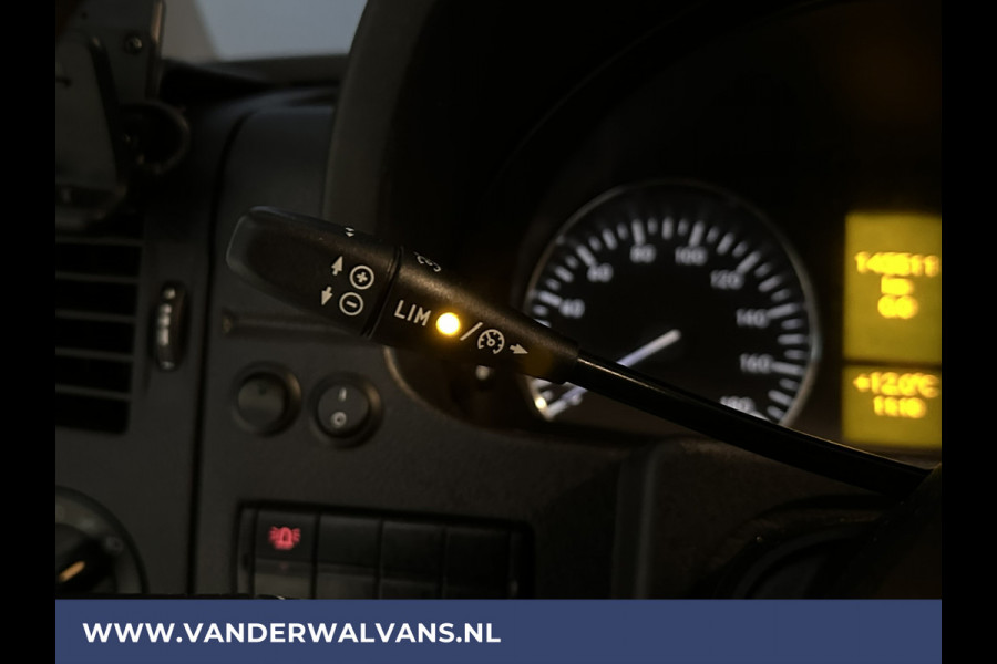 Mercedes-Benz Sprinter 316 CDI 163pk L2H2 Euro6 Airco | 2800kg trekhaak | Cruisecontrol Parkeersensoren