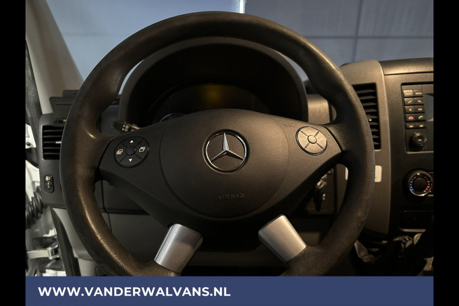 Mercedes-Benz Sprinter 316 CDI 163pk L2H2 Euro6 Airco | 2800kg trekhaak | Cruisecontrol Parkeersensoren