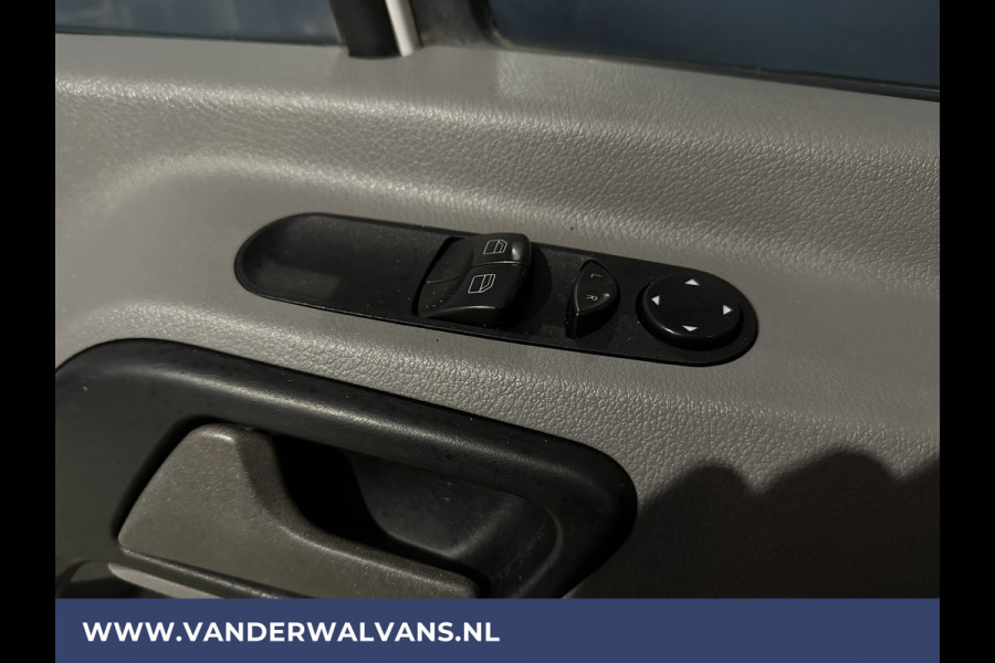 Mercedes-Benz Sprinter 316 CDI 163pk L2H2 Euro6 Airco | 2800kg trekhaak | Cruisecontrol Parkeersensoren