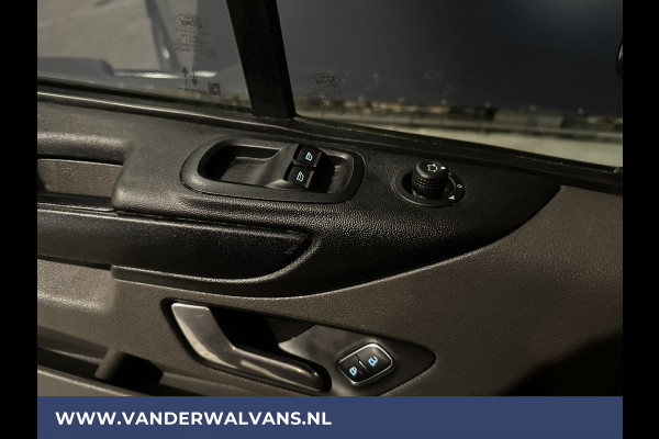 Ford Transit Custom 2.0 TDCI 130pk L2H1 Euro6 Airco | Cruisecontrol | LED | Verwarmde voorruit | Parkeersensoren, Bijrijdersbank, 2800kg Trekvermogen