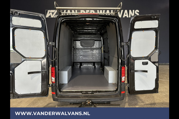 Volkswagen Crafter 2.0 TDI L3H3 L2H2 Euro6 Airco | Imperiaal | Cruisecontrol | Trekhaak Apple Carplay, Android Auto, Parkeersensoren, Sidebars, Bijrijdersbank, trap