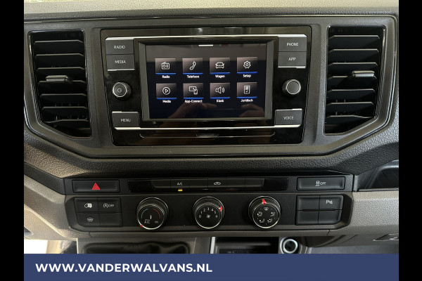 Volkswagen Crafter 2.0 TDI L3H3 L2H2 Euro6 Airco | Imperiaal | Cruisecontrol | Trekhaak Apple Carplay, Android Auto, Parkeersensoren, Sidebars, Bijrijdersbank, trap