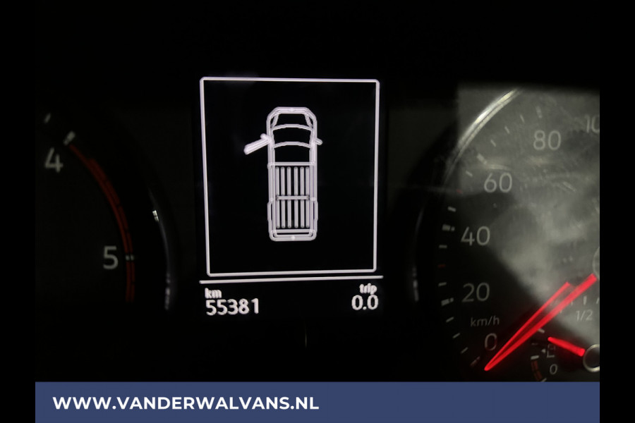 Volkswagen Crafter 2.0 TDI L3H3 L2H2 Euro6 Airco | Imperiaal | Cruisecontrol | Trekhaak Apple Carplay, Android Auto, Parkeersensoren, Sidebars, Bijrijdersbank, trap
