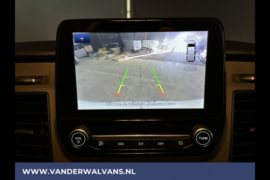 Ford Transit 2.0 TDCI 131pk L3H2 Euro6 Airco | Camera | Navigatie | Apple Carplay | Cruisecontrol Stoelverwarming, Verwarmde voorruit, Parkeersensoren, Bijrijdersbank, 2500kg trekvermogen