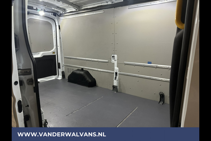 Ford Transit 2.0 TDCI 131pk L3H2 Euro6 Airco | Camera | Navigatie | Apple Carplay | Cruisecontrol Stoelverwarming, Verwarmde voorruit, Parkeersensoren, Bijrijdersbank, 2500kg trekvermogen
