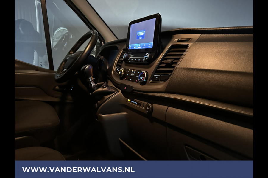 Ford Transit 2.0 TDCI 131pk L3H2 Euro6 Airco | Camera | Navigatie | Apple Carplay | Cruisecontrol Stoelverwarming, Verwarmde voorruit, Parkeersensoren, Bijrijdersbank, 2500kg trekvermogen
