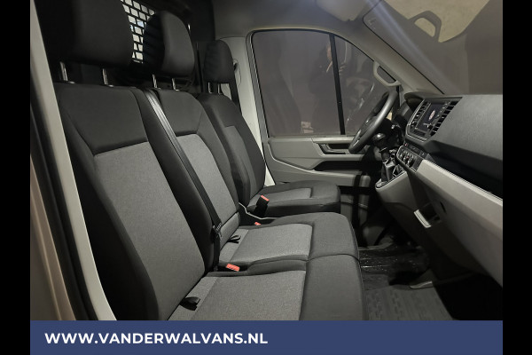 Volkswagen Crafter 2.0 TDI 140 pk L3H3 L2H2 Euro6 Airco | Navigatie | Apple Carplay | Cruisecontrol Android Auto, Bijrijdersbank, 3000kg trekvermogen, zilver