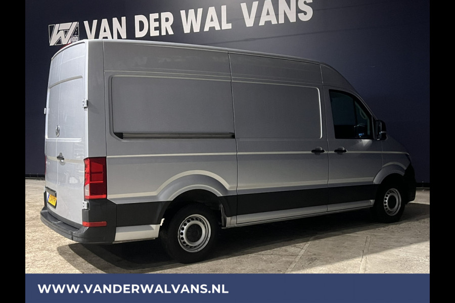 Volkswagen Crafter 2.0 TDI 140 pk L3H3 L2H2 Euro6 Airco | Navigatie | Apple Carplay | Cruisecontrol Android Auto, Bijrijdersbank, 3000kg trekvermogen, zilver