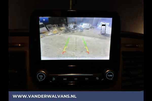 Ford Transit 2.0 TDCI 131pk L3H2 Euro6 ** Airco | Camera | Navigatie | Apple Carplay | Cruisecontrol Android Auto, Verwarmde voorruit, Stoelverwarming, Parkeersensoren, Bijrijdersbank